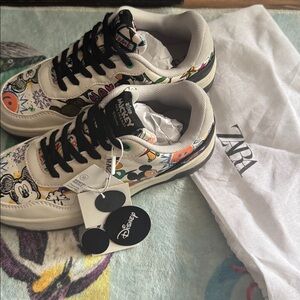 Zara White Kids Sneakers with Multicolor Mickey Graphic
